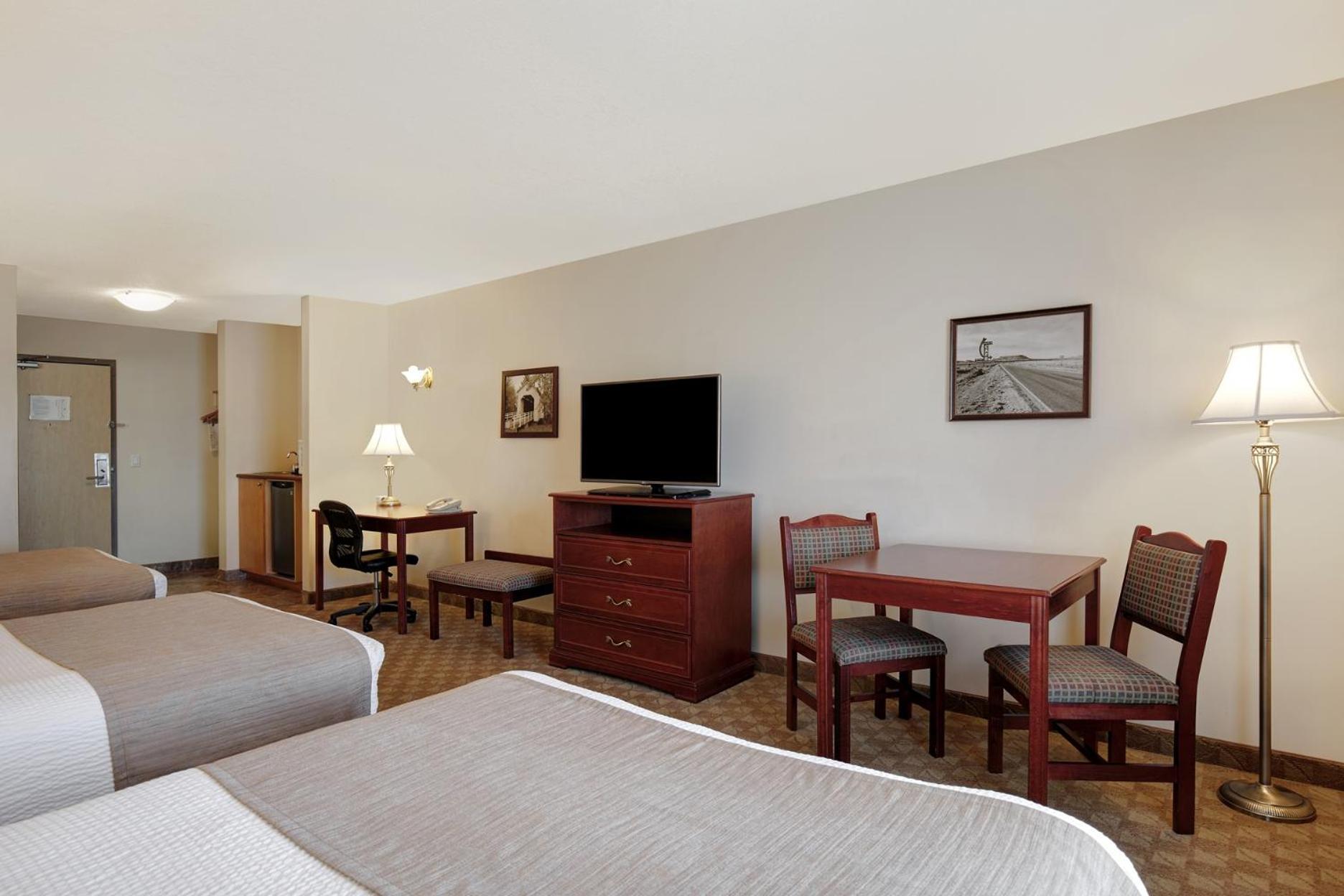 Days Inn By Wyndham Dawson Creek Zewnętrze zdjęcie